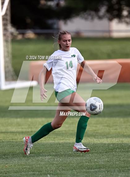 Thumbnail 2 in Marvin Ridge vs. Myers Park (NCHSAA 4A Round 4) photogallery.
