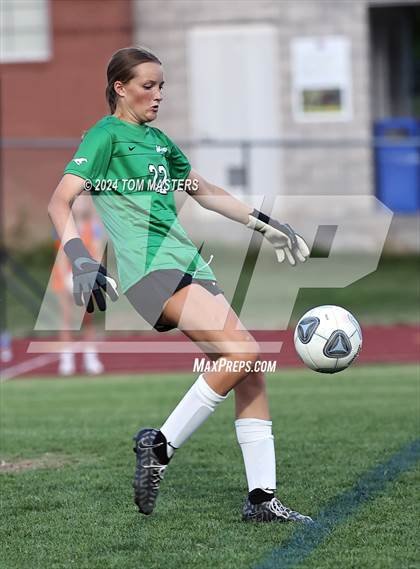 Thumbnail 2 in Marvin Ridge vs. Myers Park (NCHSAA 4A Round 4) photogallery.