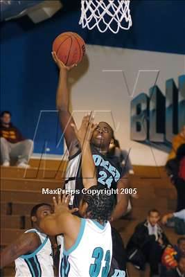 Thumbnail 3 in Deer Valley vs. Sheldon (Hoops for Hungry) photogallery.