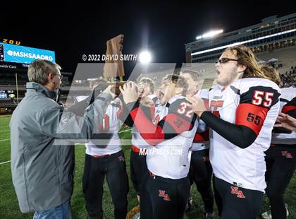 Thumbnail 3 in North Andrew vs. Bishop LeBlond (MSHSAA 8-Man Championship) photogallery.