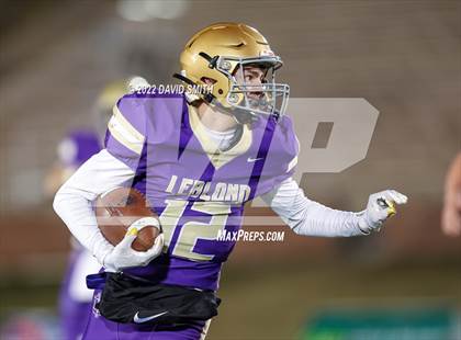 Thumbnail 2 in North Andrew vs. Bishop LeBlond (MSHSAA 8-Man Championship) photogallery.