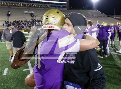 Thumbnail 1 in North Andrew vs. Bishop LeBlond (MSHSAA 8-Man Championship) photogallery.