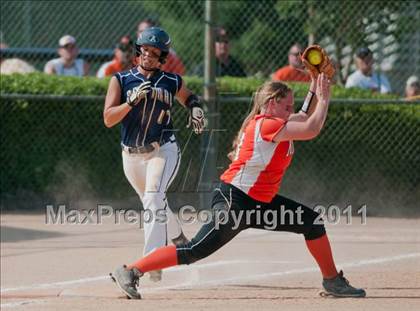 Thumbnail 3 in Alexander Central vs North Davidson (NCHSAA 4A Final) photogallery.