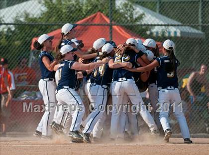 Thumbnail 3 in Alexander Central vs North Davidson (NCHSAA 4A Final) photogallery.