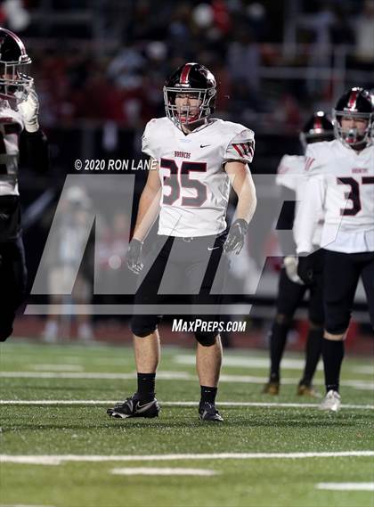 Thumbnail 3 in Mustang @ Yukon (OSSAA 6A-1 Round 1 Playoff) photogallery.
