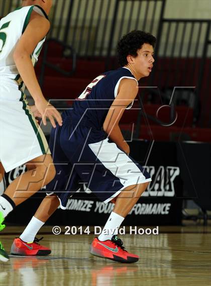Thumbnail 1 in Pacific Hills vs. Lakeside (MaxPreps Holiday Classic) photogallery.