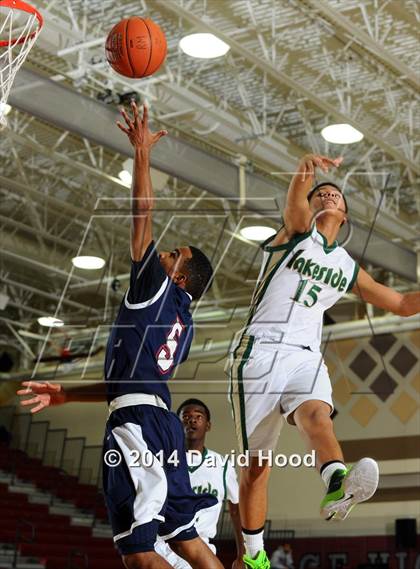 Thumbnail 2 in Pacific Hills vs. Lakeside (MaxPreps Holiday Classic) photogallery.
