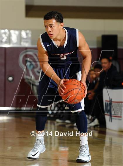 Thumbnail 3 in Pacific Hills vs. Lakeside (MaxPreps Holiday Classic) photogallery.