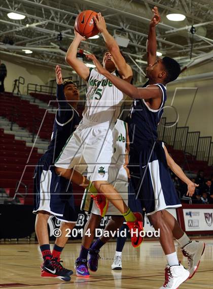 Thumbnail 3 in Pacific Hills vs. Lakeside (MaxPreps Holiday Classic) photogallery.