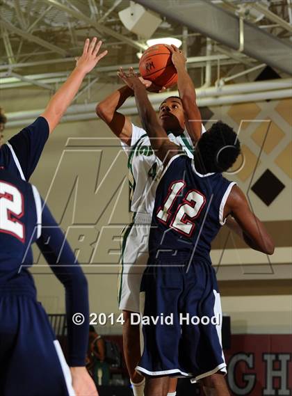 Thumbnail 1 in Pacific Hills vs. Lakeside (MaxPreps Holiday Classic) photogallery.