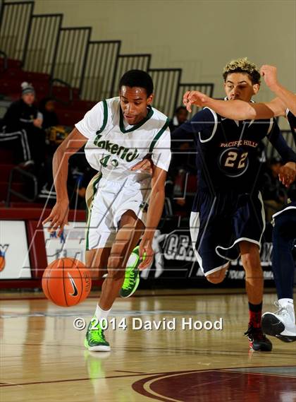 Thumbnail 1 in Pacific Hills vs. Lakeside (MaxPreps Holiday Classic) photogallery.