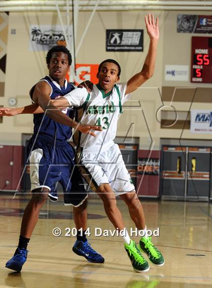Thumbnail 3 in Pacific Hills vs. Lakeside (MaxPreps Holiday Classic) photogallery.
