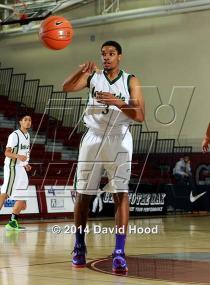 Thumbnail 2 in Pacific Hills vs. Lakeside (MaxPreps Holiday Classic) photogallery.