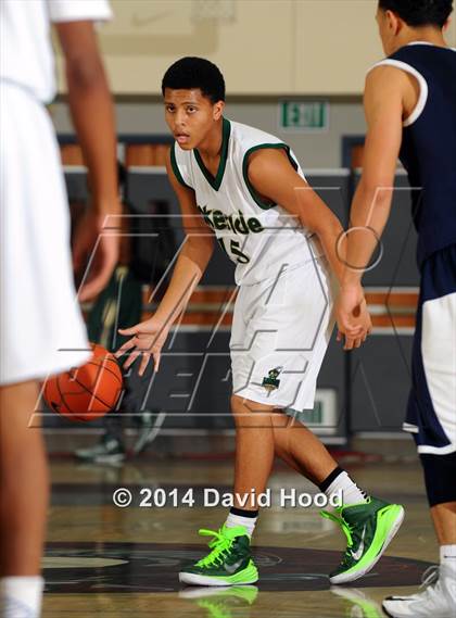 Thumbnail 1 in Pacific Hills vs. Lakeside (MaxPreps Holiday Classic) photogallery.
