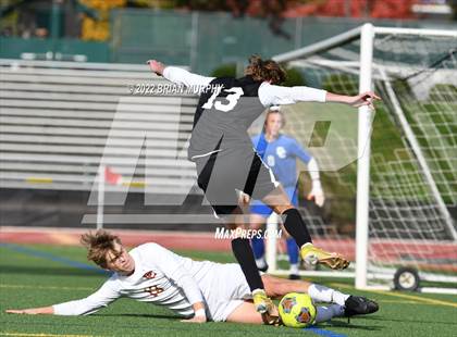 Thumbnail 2 in Central Catholic vs. Jesuit (OSAA 6A Quarterfinal) photogallery.