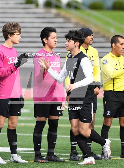 Thumbnail 1 in Central Catholic vs. Jesuit (OSAA 6A Quarterfinal) photogallery.