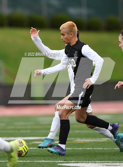 Thumbnail 2 in Central Catholic vs. Jesuit (OSAA 6A Quarterfinal) photogallery.