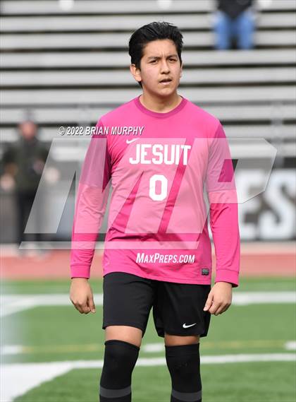 Thumbnail 3 in Central Catholic vs. Jesuit (OSAA 6A Quarterfinal) photogallery.