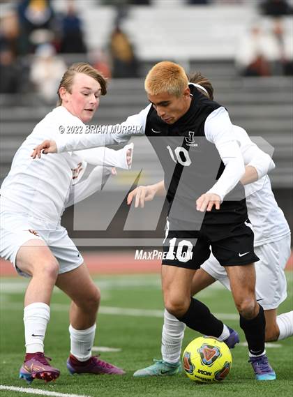 Thumbnail 1 in Central Catholic vs. Jesuit (OSAA 6A Quarterfinal) photogallery.