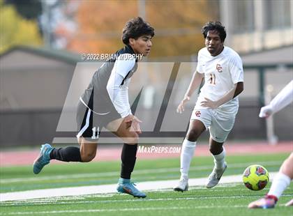 Thumbnail 1 in Central Catholic vs. Jesuit (OSAA 6A Quarterfinal) photogallery.
