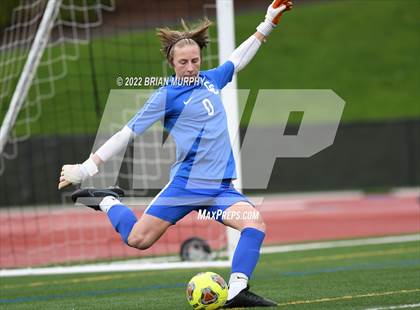 Thumbnail 1 in Central Catholic vs. Jesuit (OSAA 6A Quarterfinal) photogallery.