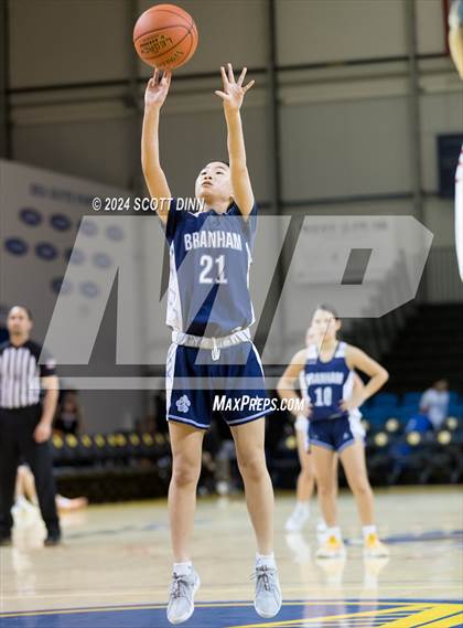 Thumbnail 1 in Mills vs Branham (Santa Cruz Warriors NorCal Invitational) photogallery.