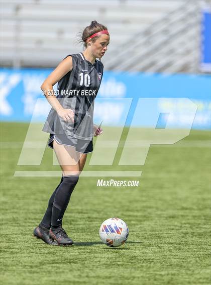 Thumbnail 2 in Fort Zumwalt South v Smithville (MSHSAA Class 3 State Championship) photogallery.