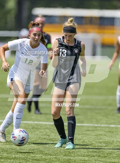 Thumbnail 3 in Fort Zumwalt South v Smithville (MSHSAA Class 3 State Championship) photogallery.