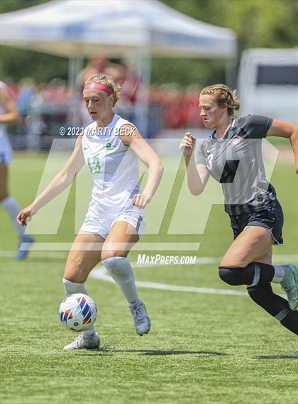 Thumbnail 1 in Fort Zumwalt South v Smithville (MSHSAA Class 3 State Championship) photogallery.