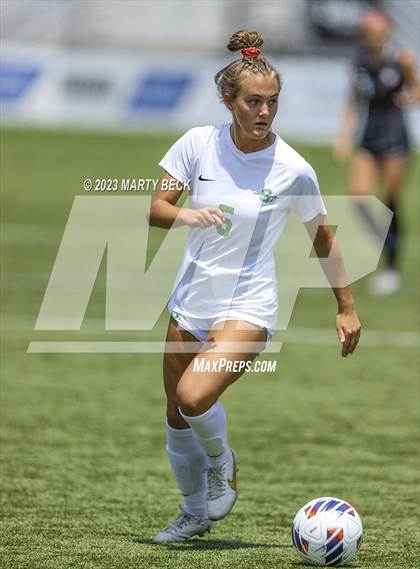 Thumbnail 3 in Fort Zumwalt South v Smithville (MSHSAA Class 3 State Championship) photogallery.