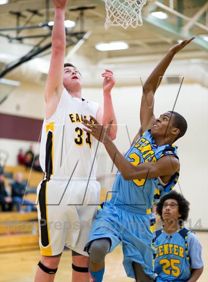 Thumbnail 2 in Del Oro vs Center @ Whitney Classic photogallery.