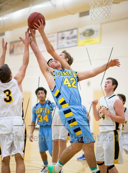 Thumbnail 1 in Del Oro vs Center @ Whitney Classic photogallery.
