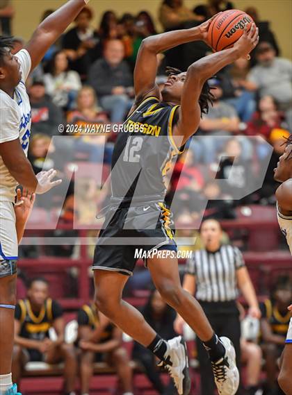Thumbnail 1 in Hooks vs. Timpson (Holiday Hoops Tournament) photogallery.