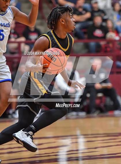 Thumbnail 1 in Hooks vs. Timpson (Holiday Hoops Tournament) photogallery.