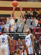 Photo from the gallery "Hooks vs. Timpson (Holiday Hoops Tournament)"