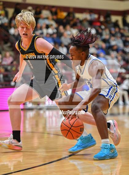 Thumbnail 2 in Hooks vs. Timpson (Holiday Hoops Tournament) photogallery.