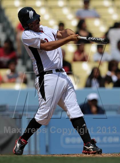 Thumbnail 2 in Van Nuys vs. Chavez (CIF LACS D2 Final) photogallery.