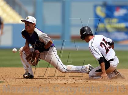 Thumbnail 3 in Van Nuys vs. Chavez (CIF LACS D2 Final) photogallery.