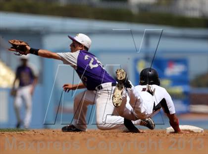 Thumbnail 2 in Van Nuys vs. Chavez (CIF LACS D2 Final) photogallery.