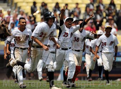 Thumbnail 2 in Van Nuys vs. Chavez (CIF LACS D2 Final) photogallery.