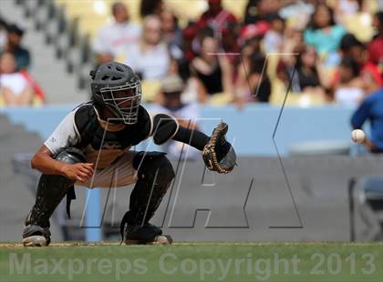 Thumbnail 3 in Van Nuys vs. Chavez (CIF LACS D2 Final) photogallery.