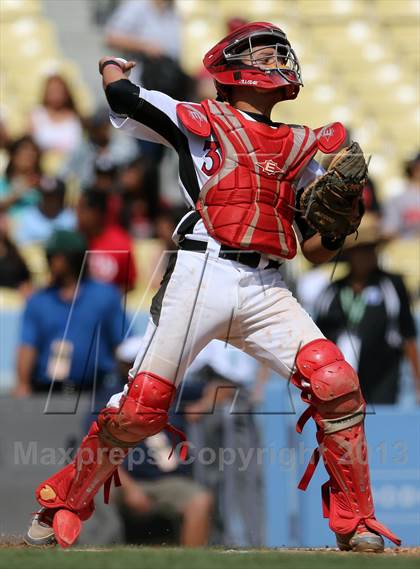 Thumbnail 1 in Van Nuys vs. Chavez (CIF LACS D2 Final) photogallery.