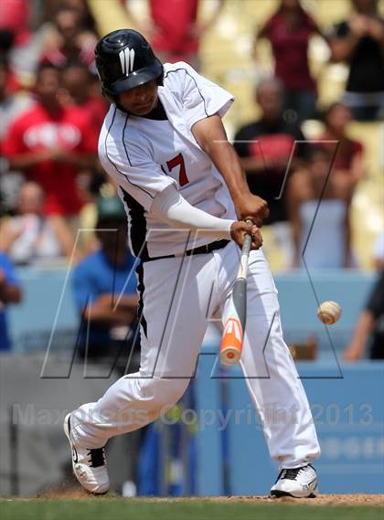 Thumbnail 3 in Van Nuys vs. Chavez (CIF LACS D2 Final) photogallery.