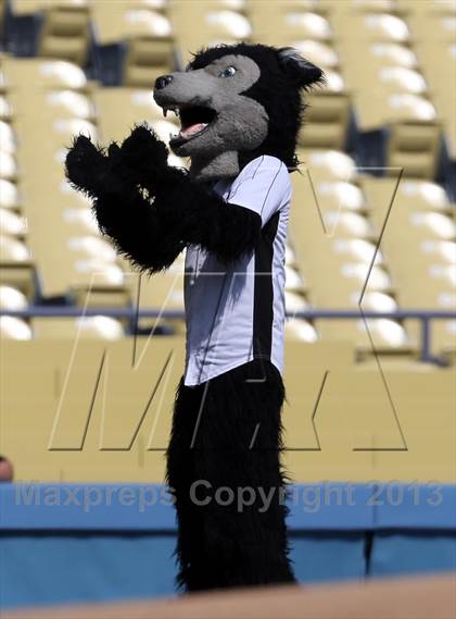 Thumbnail 3 in Van Nuys vs. Chavez (CIF LACS D2 Final) photogallery.