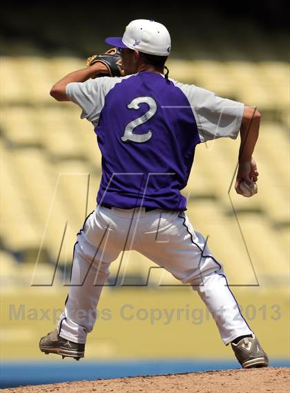 Thumbnail 1 in Van Nuys vs. Chavez (CIF LACS D2 Final) photogallery.