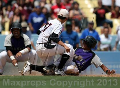 Thumbnail 2 in Van Nuys vs. Chavez (CIF LACS D2 Final) photogallery.