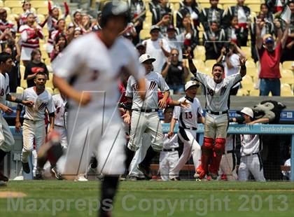 Thumbnail 3 in Van Nuys vs. Chavez (CIF LACS D2 Final) photogallery.