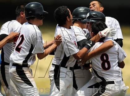 Thumbnail 3 in Van Nuys vs. Chavez (CIF LACS D2 Final) photogallery.