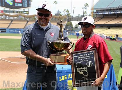 Thumbnail 2 in Van Nuys vs. Chavez (CIF LACS D2 Final) photogallery.