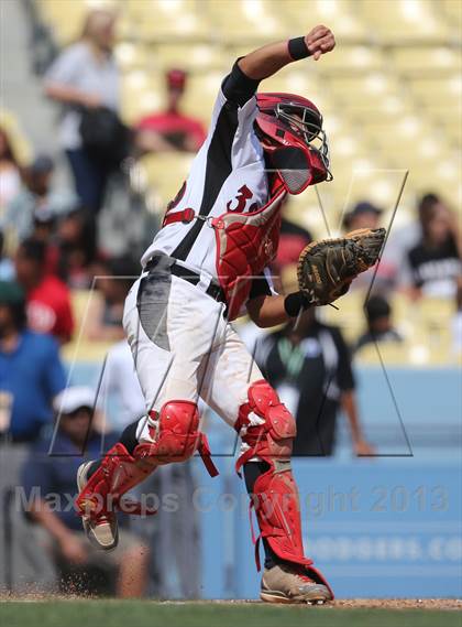 Thumbnail 2 in Van Nuys vs. Chavez (CIF LACS D2 Final) photogallery.
